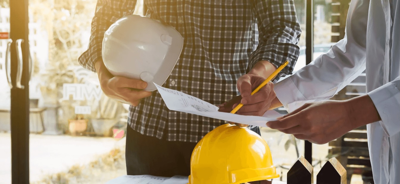 architect and construction worker